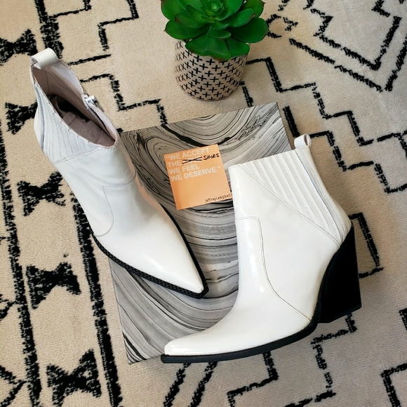 Jeffrey Campbell- Homage Booties- NIB (Never Worn!) - Picture 1 of 7
